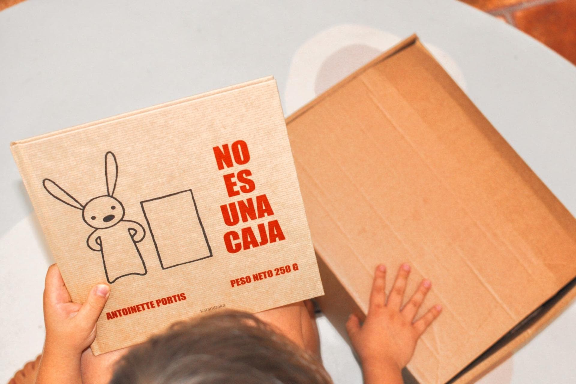 No es una caja de Antoinette Portis