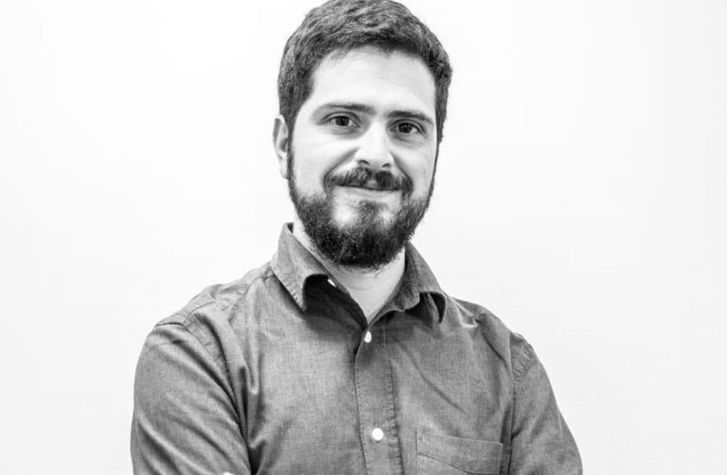 Fotografía del escritor y narrador oral Andrés Montero